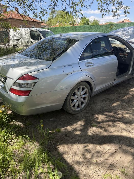 Mercedes S class w221