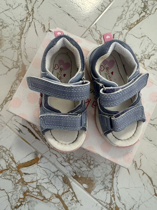 Детски сандали за момиче размер 20