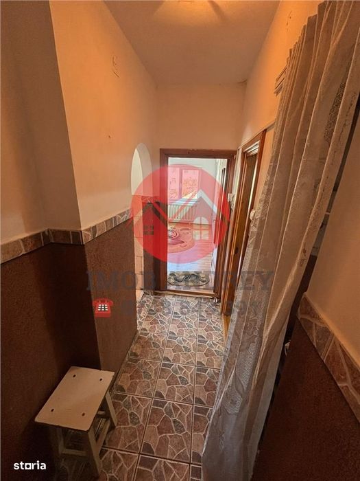 Apartament 2 camere de vanzare, zona Neptun – etaj 4, 38 mp