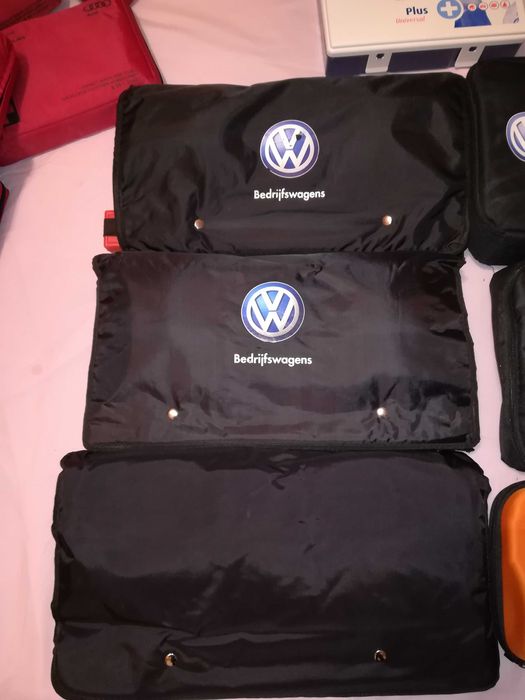 Аптечки за Ауди и Волксваген и други артикули на различни цени