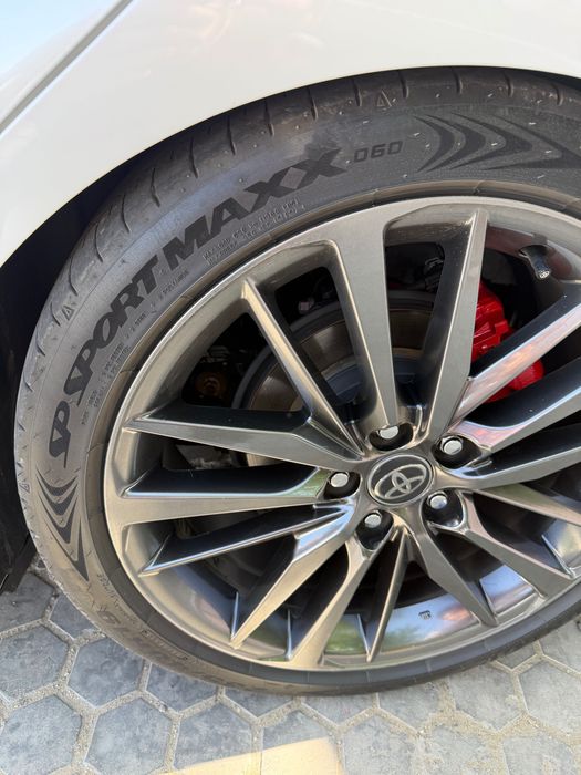 Dunlop 235x40x19