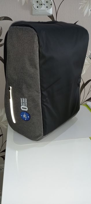 Rucsac antifurt gri,negru
