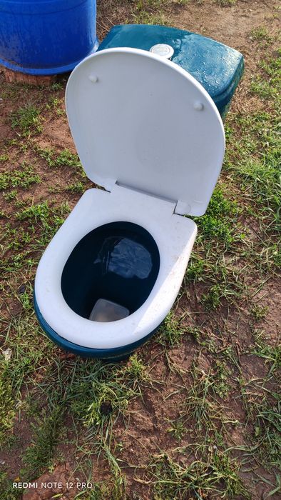Продам унитаз б.у