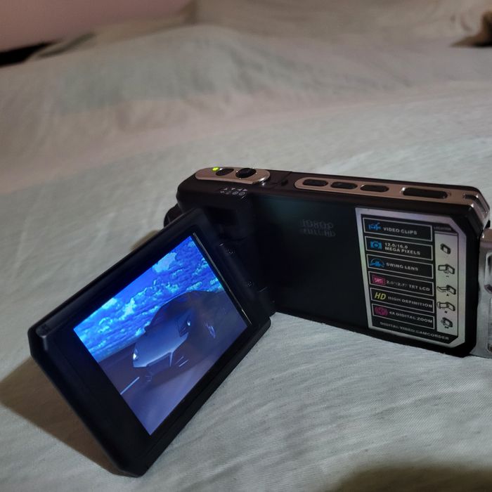 Автомобильный цифровой видеорегистратор CELSIOR DVR CS-900HD