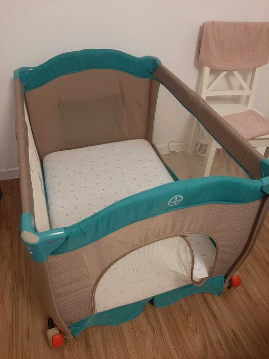 Patut pliabil krausman play yard luxury