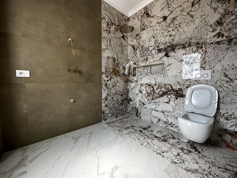 Vilă nouă P+E, 4 dormitoare, teren 400 mp, zona Căpșunărie / Damila – direct dezvoltator, finisaje premium