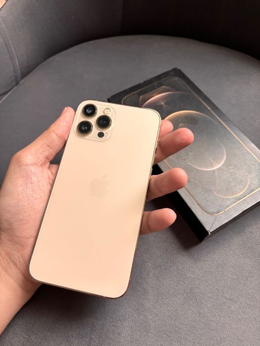 Продам iPhone 12 Pro Max айфон 12 про макс