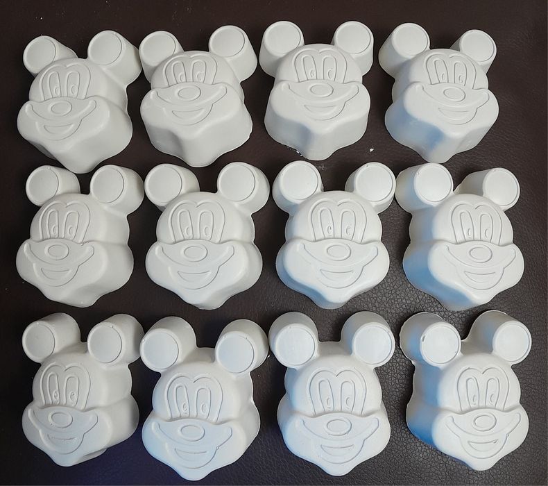 Гипсови фигурки за оцветяване.