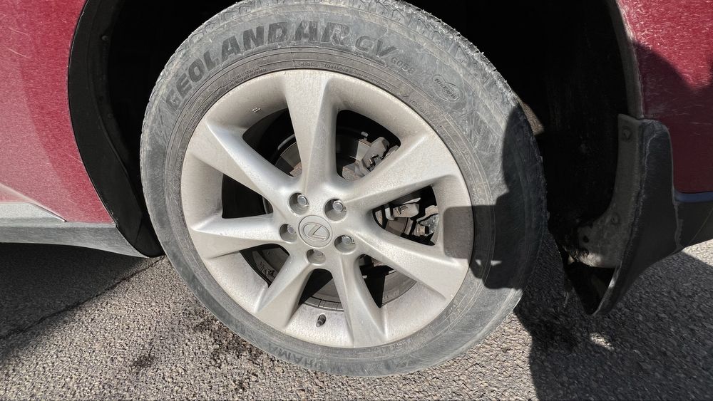 YOKOHAMA 235/55 R19 105V