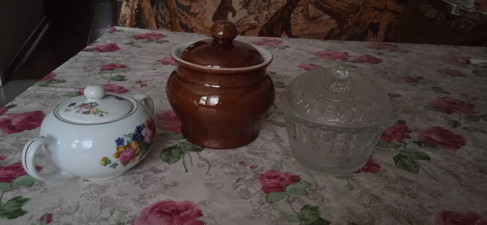 емкости для хранения круп. Пластик.