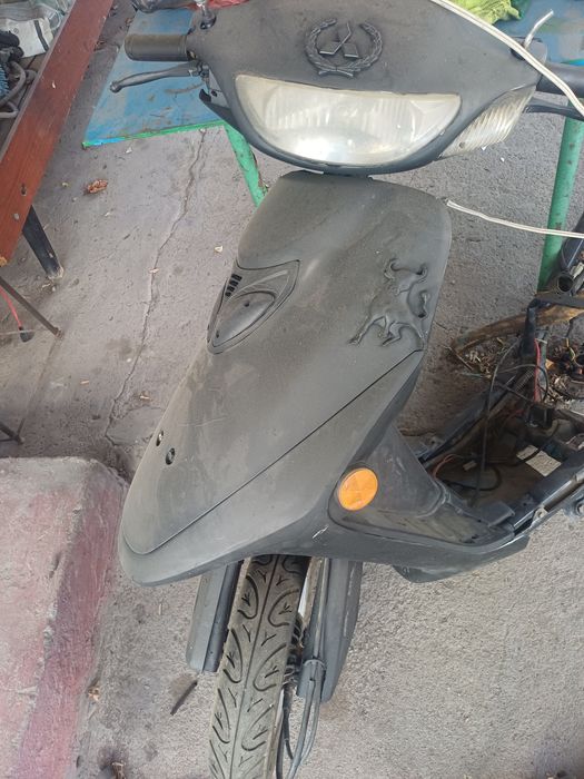 Продам скутер разобран