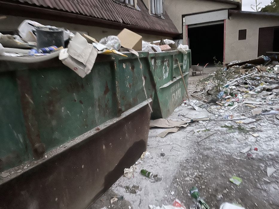 Inchiriez container moluz,gunoi/Inchiriez Buldo,Bobcat