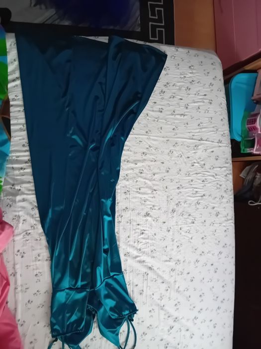 Абитюрентска рокля