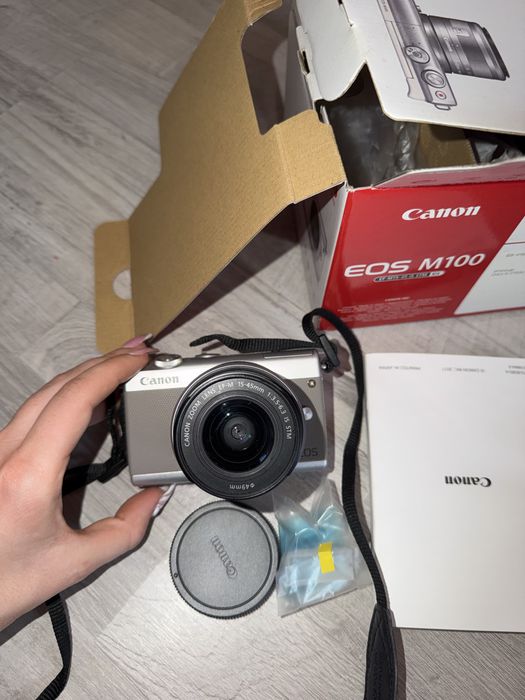 Фотоапарат Canon EOS M100 + обектив 15-45mm | 24MP | Въртящ екран