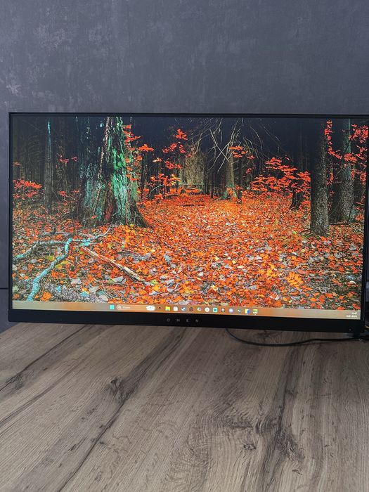 Продам игровой монитои 240герц