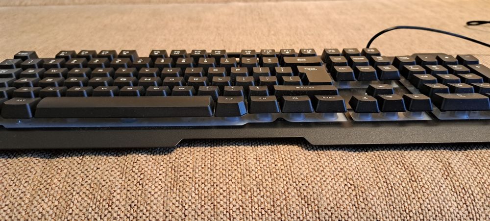 Tastatura gaming cu fir Myria