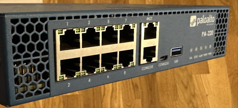Firewall Palo Alto PA-220