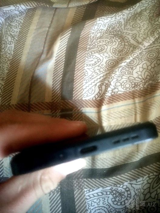 Redmi 13C  aybi yoq umuman
