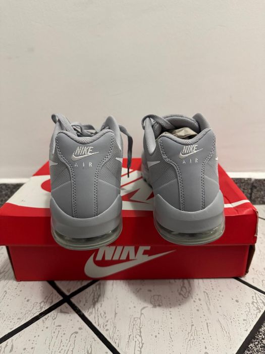 Nike Air Max İnvigor