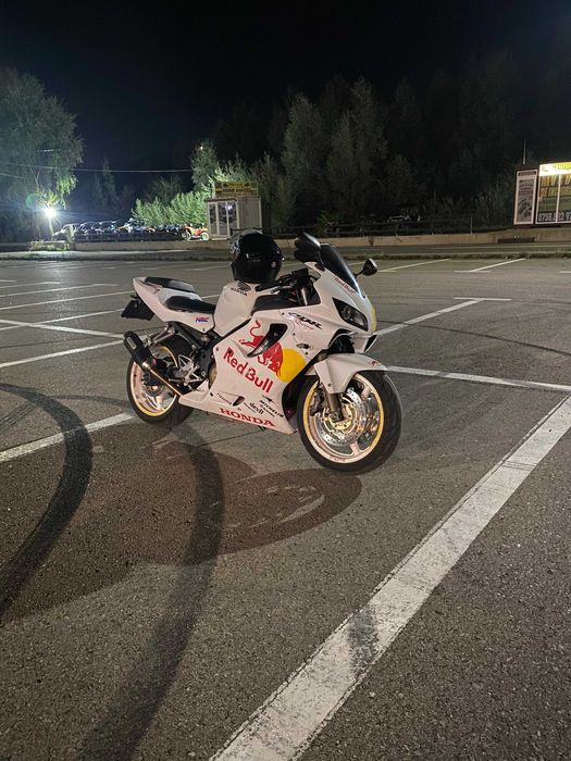 Honda CBR 600 F4i