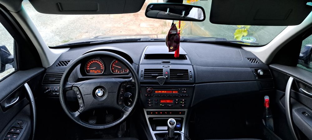 Vând  bmw x3 e83