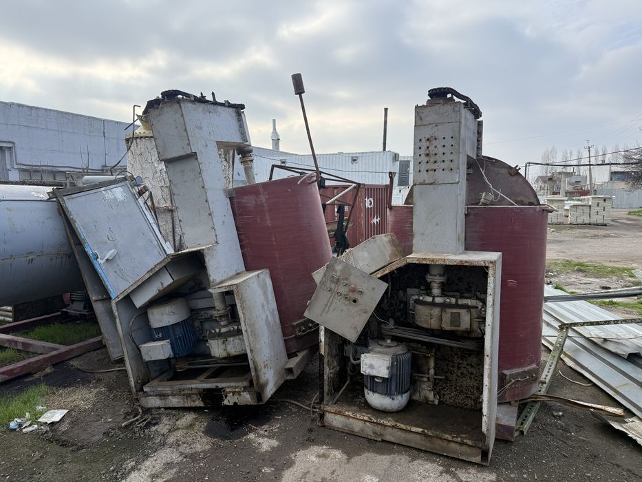 Оборудование емкость моторы