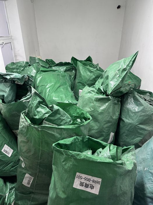 Продаю мешки очень хорошие есть 200 шт