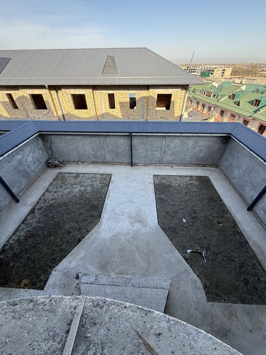 Таун хаус сотилади 3 соток мотрид. собственник