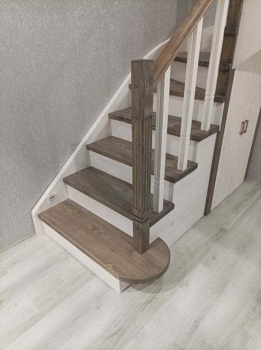 Деревянная лестница Производство Россия