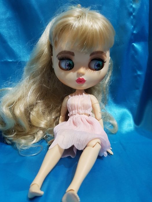 Прекрасная девочка Блайз