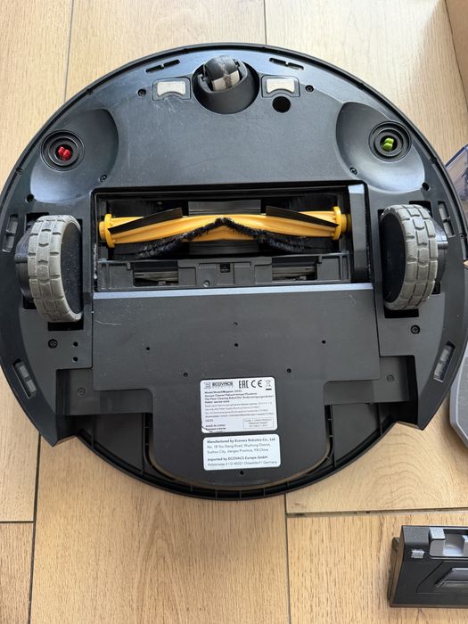 Robot de aspirare Ecovacs DX9G