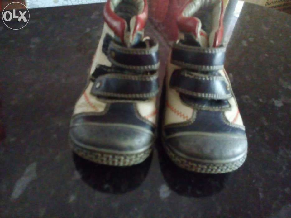 Продам детские ботиночки