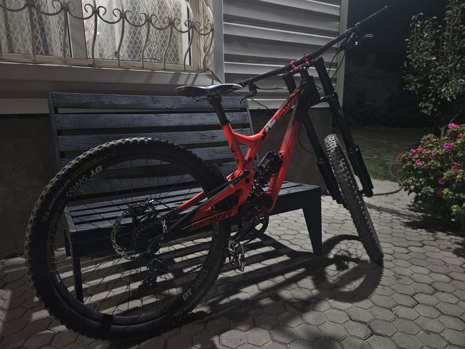 Commencal supreme v4