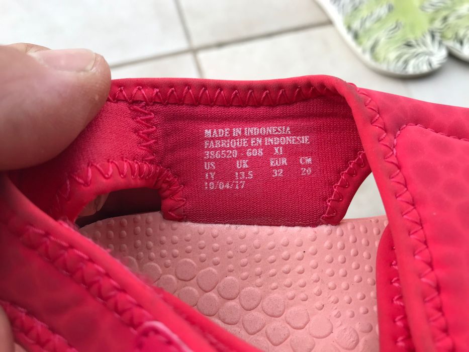 Nike сандали за момиче 32