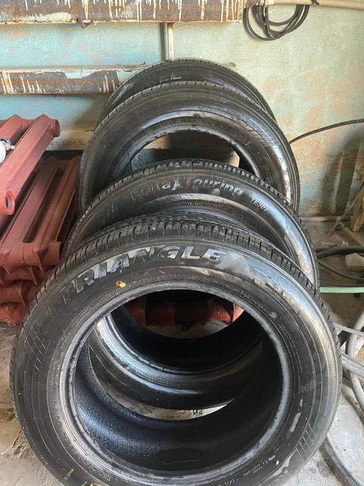 Продам бу шина triangle 215/60/16