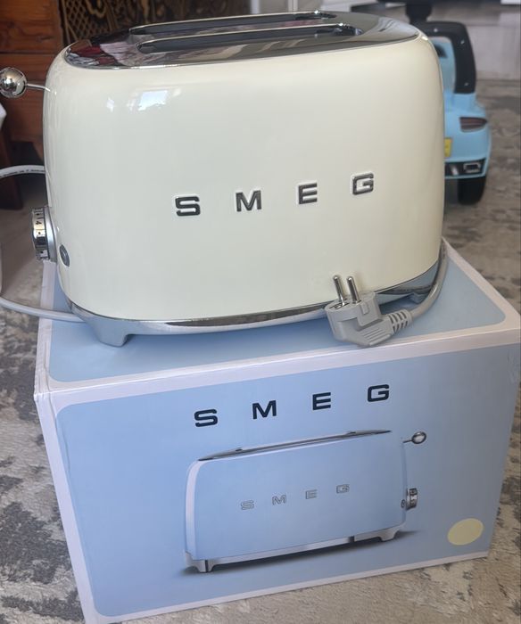 Тостер новый  SMEG