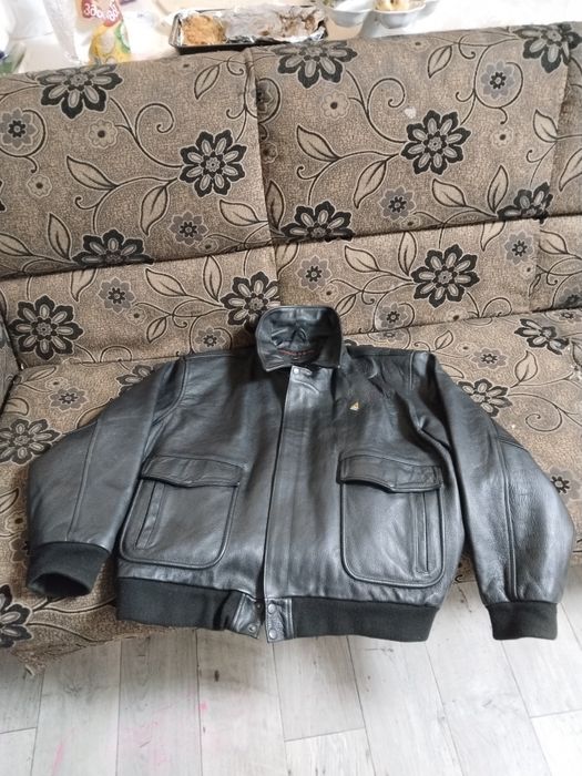 Здравствуйте продам кожаную куртка