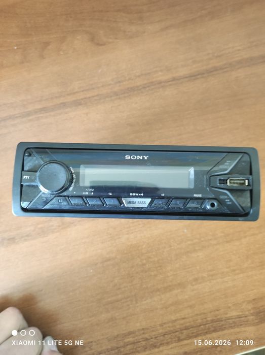 Авто радио Soni DSX-A200UI