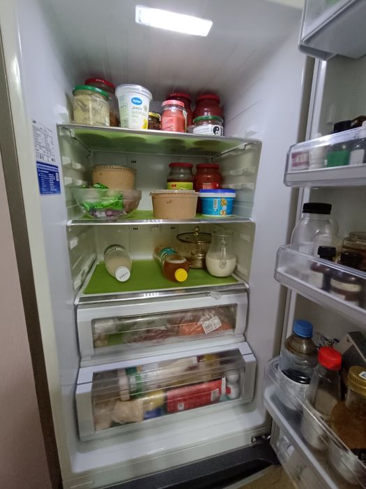 Продам холодильник