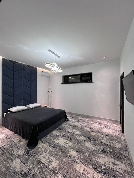 15 кишилик Абу Даби Чорбогда жойлашган