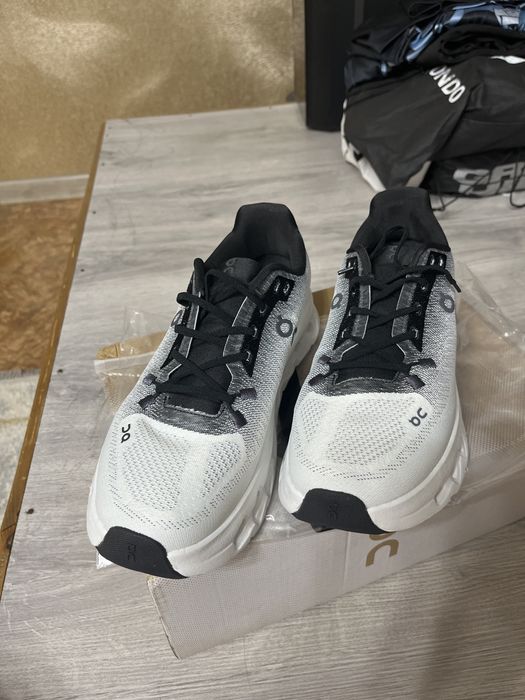 Продам Кроссовки QC