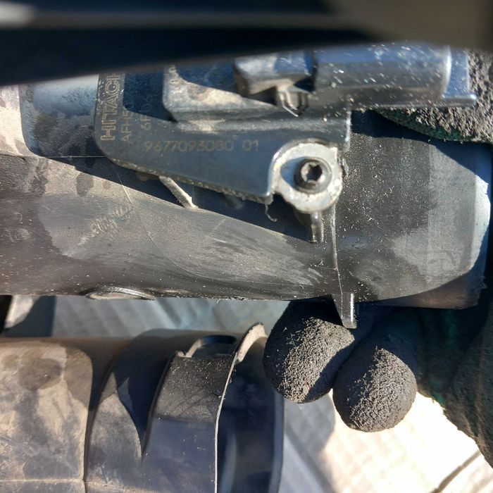 Carcasa filtru aer pentru CITROEN C4, an 2016 COD 9806561080