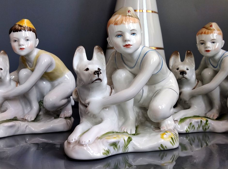 Статуэтка антикварное