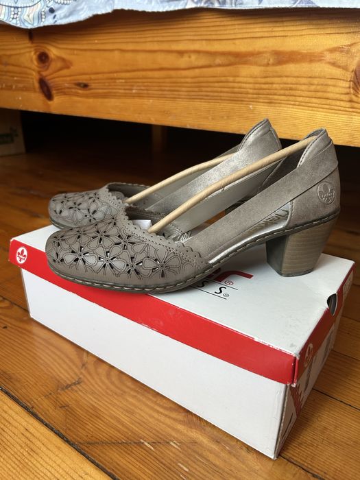 Летни дамски обувки Rieker 39 номер