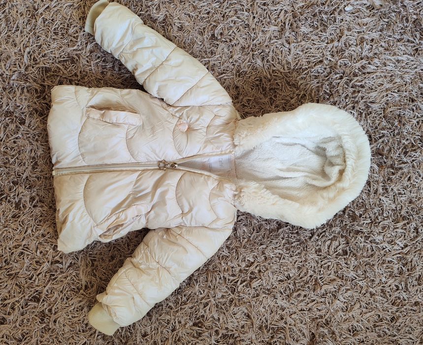 Продавам детски зимни якета