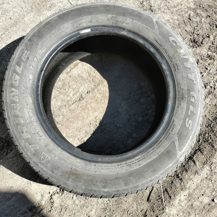 Продам летние покрышки