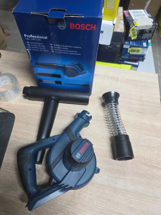 Suflantă pentru frunze pe acumulator Bosch Professional GBL 18V-120