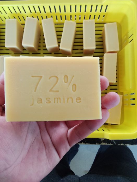 Doʻkon va uyga yetkazib beramiz