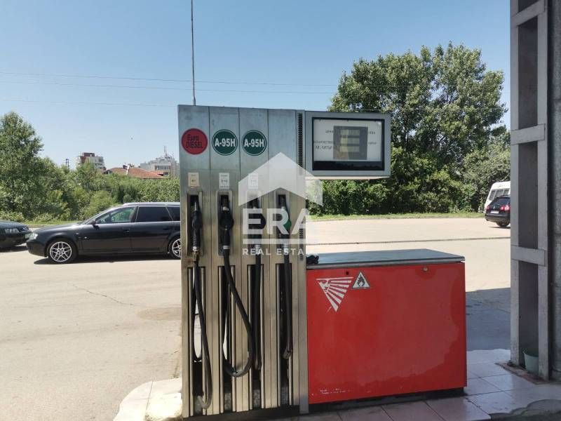 Продава се Промишлена сграда в Ловеч, Промишлена зона - Изток - 3239 кв.м за 229 €/кв.м - Снимка #6