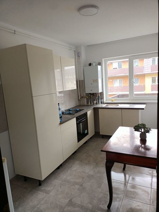 Inchiriez apartament 2 camere ,decomandat, NOU, etaj3-Subcetate